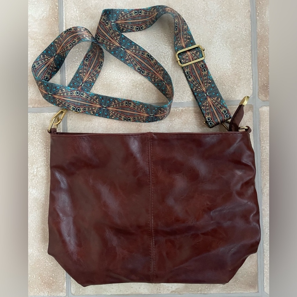 Geometric Brown Faux Leather Strap Hobo / Retro Style Lightweight Crossbody Bag